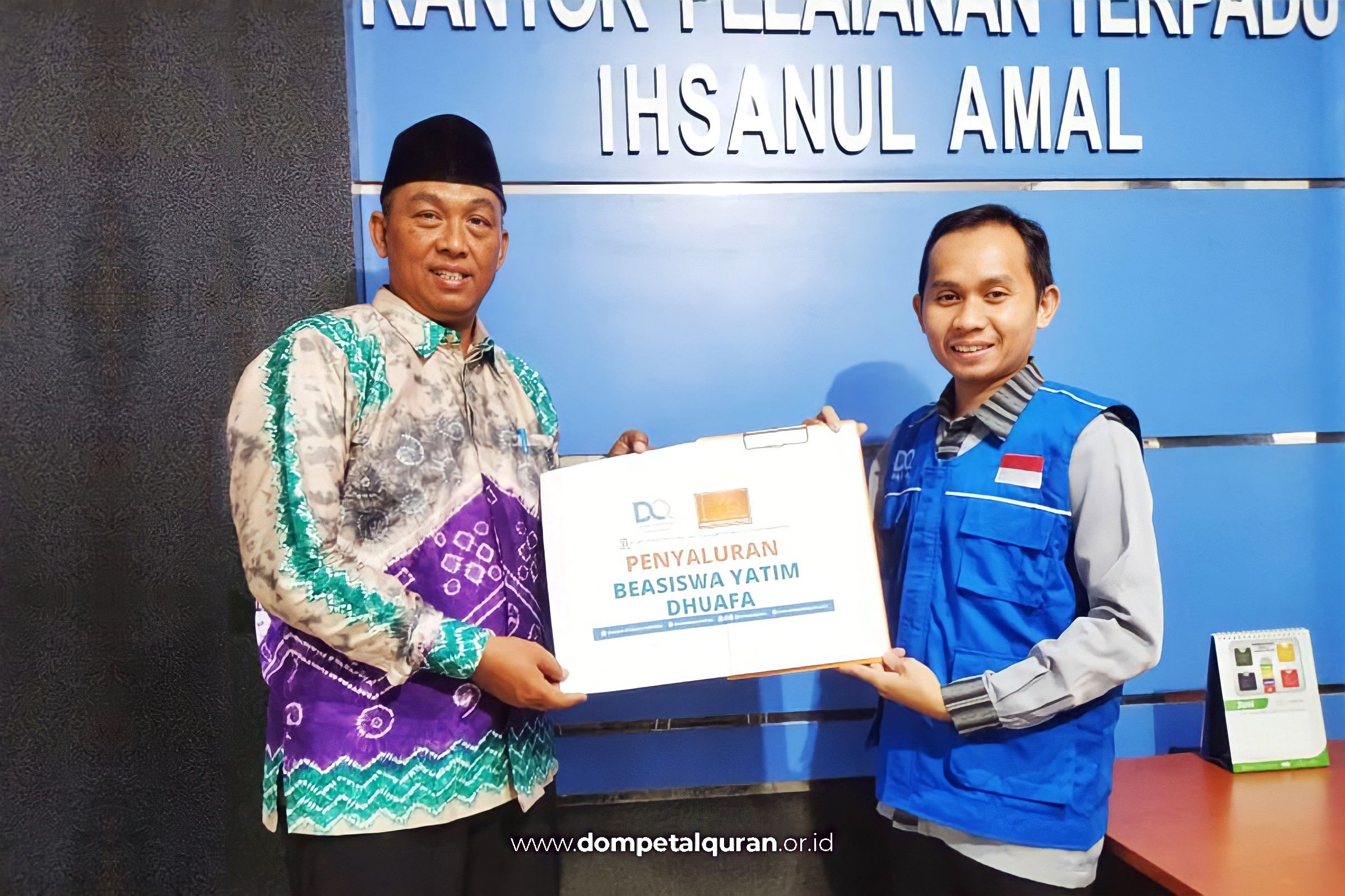 DQ Hulu Sungai Utara Serahkan Dana Beasiswa Yatim Dhuafa