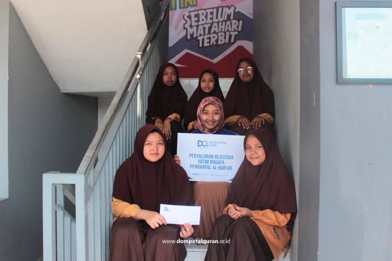 Penyaluran Beasiswa Agustus