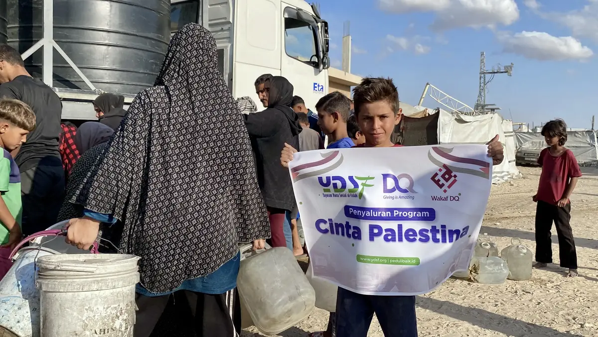 Dompet Al-Qur’an dan YDSF Salurkan 38.900 Liter Air Bersih untuk Warga Gaza Selatan
