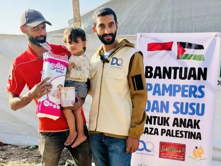 pemberian susu dan pampers