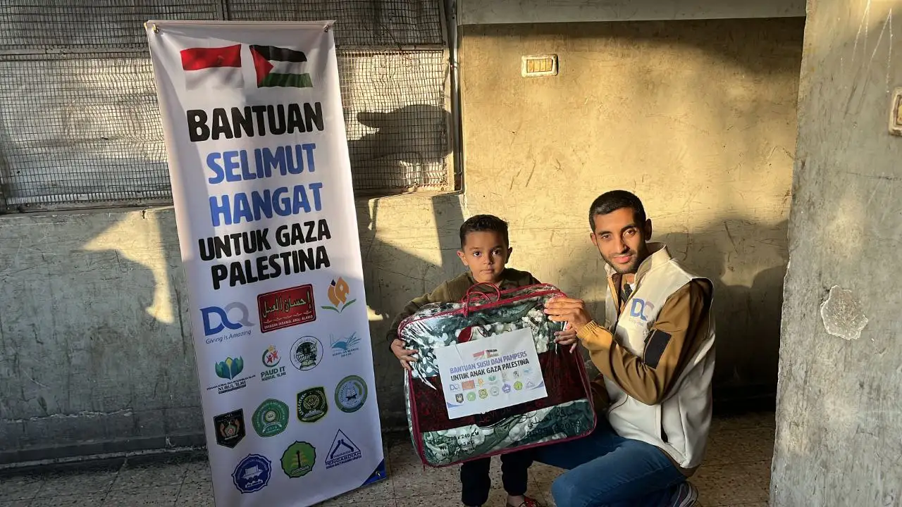 DQ Ringankan Musim Dingin Palestina Lewat Bantuan Selimut untuk 68 Keluarga