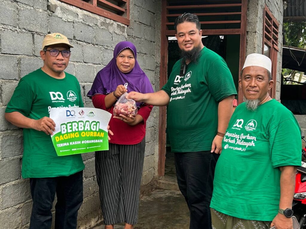 Syiarkan Islam kepada Mualaf, DQ Salurkan Qurban di Bitung