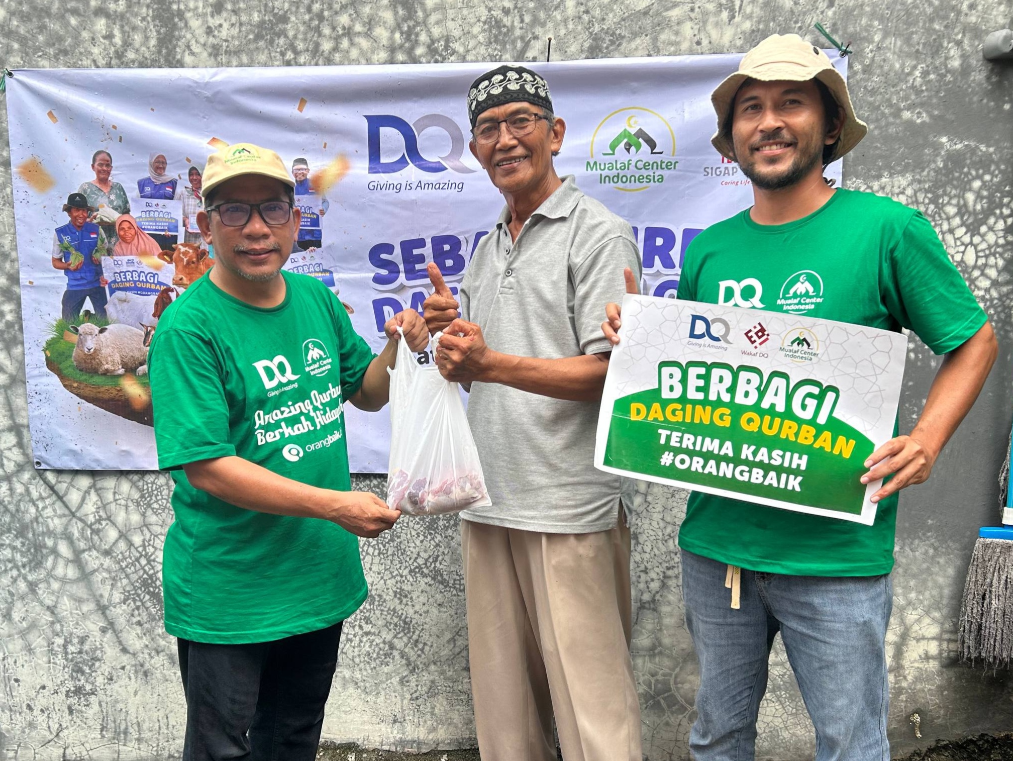 Syiarkan Islam kepada Mualaf, DQ Salurkan Qurban untuk Warga di Bitung, Sulawesi Utara