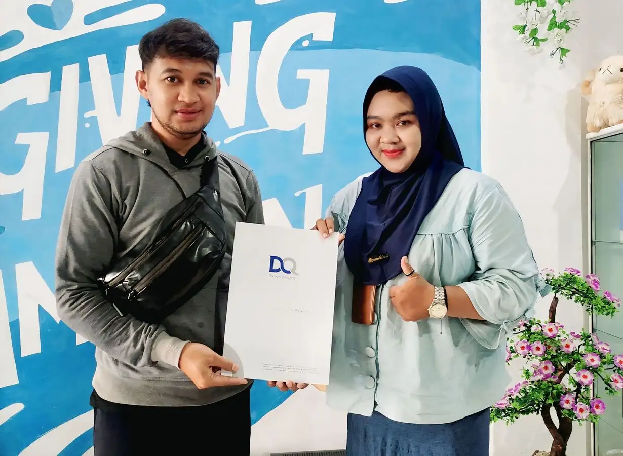 DQ Bersinergi dengan Reglow Clinic, Bantu Anak Yatim Lewat Program “Belanja Sambil Sedekah”