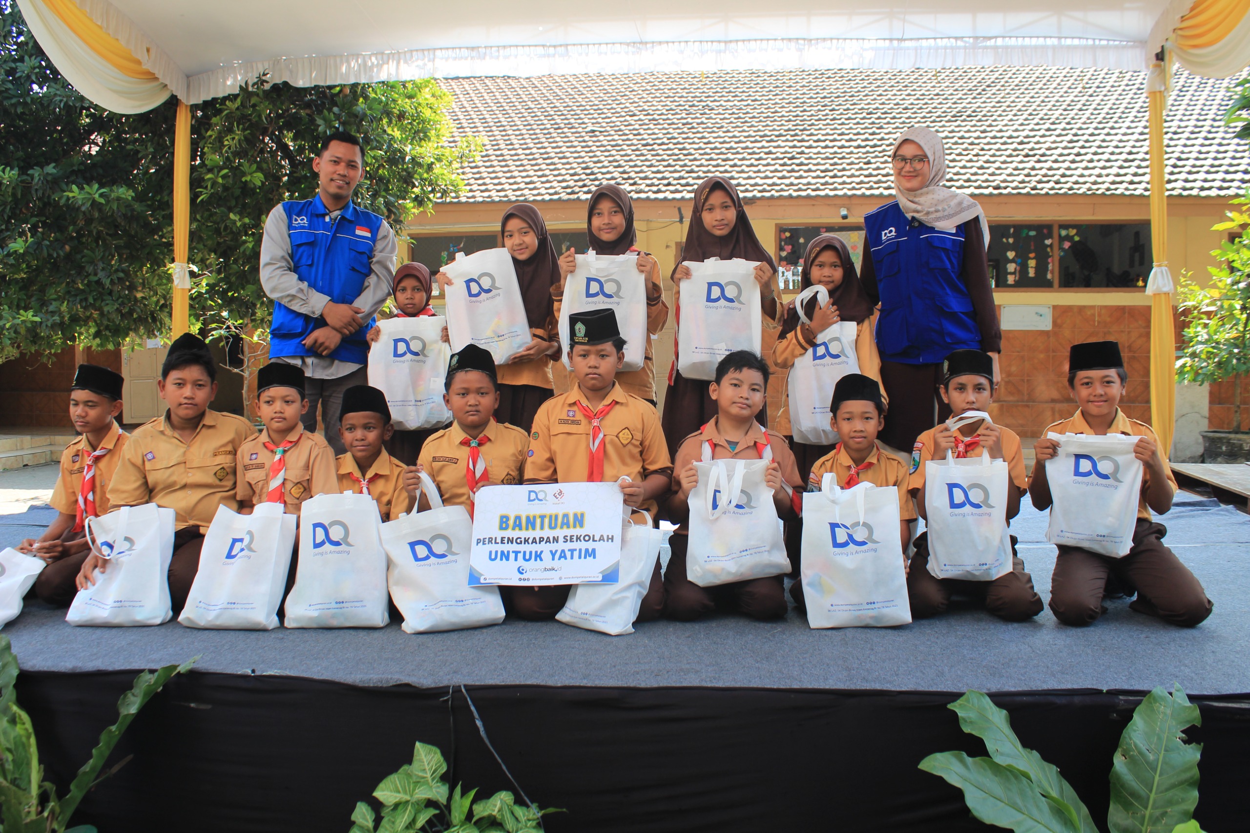 Bantuan Perlengkapan Sekolah