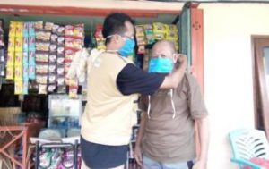 Galang Kemitraan, KPSPAMS Ds Gondang Lakukan Gerakan Pakai Masker