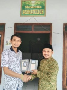 DQ Bagikan Al-Qur’an untuk Mushola dan Masjid di Daerah Pelosok