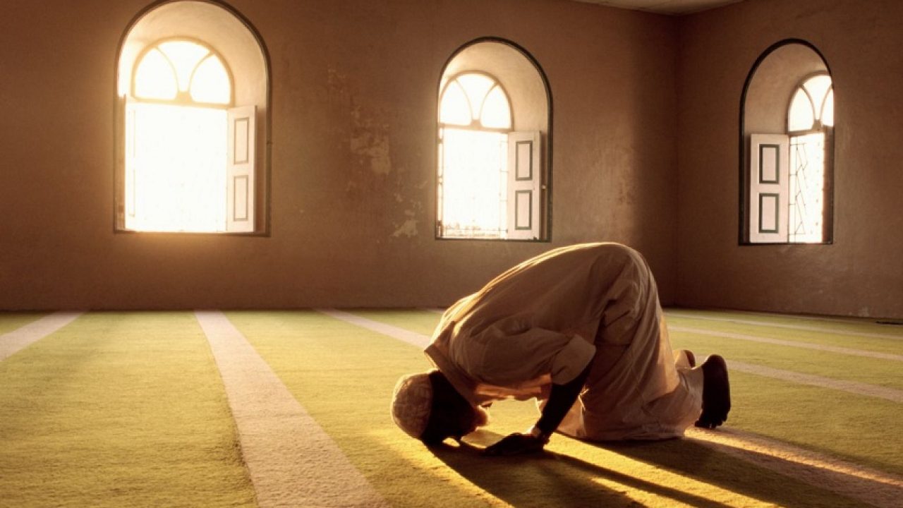 Islam Ajarkan Hal Ini dalam Menyikapi Orangtua yang Tak Beribadah   