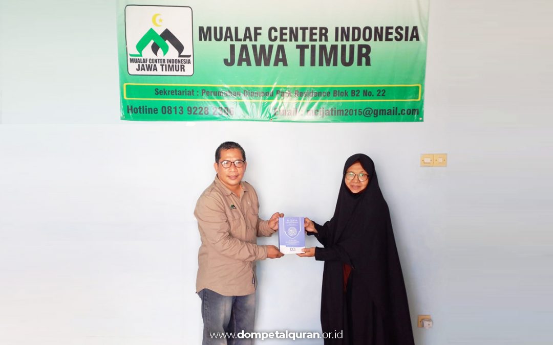 Penyerahan Al-Qur’an ke Mualaf Center Indonesia (MCI) Yogyakarta