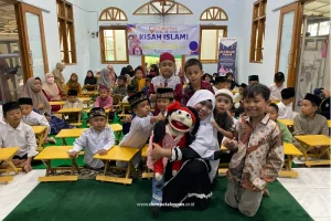 Kegiatan Kisah Islami Bersama Anak Yatim