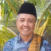 Ustadz Suhadi Fajaray